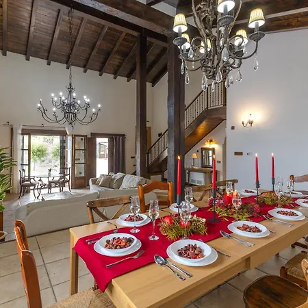 Summer Dream By Fidalsa Villa Catral